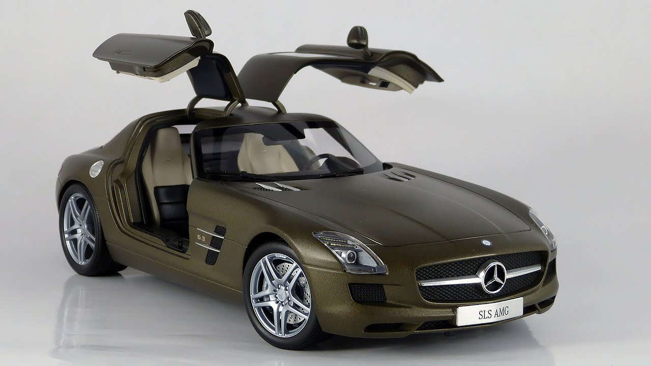 1:18 Minichamps Mercedes-Benz SLS AMG (C197) 2010