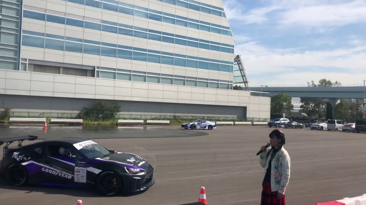 東京モーターショー2019ドライブパークのD1ドライバーによるデモラン