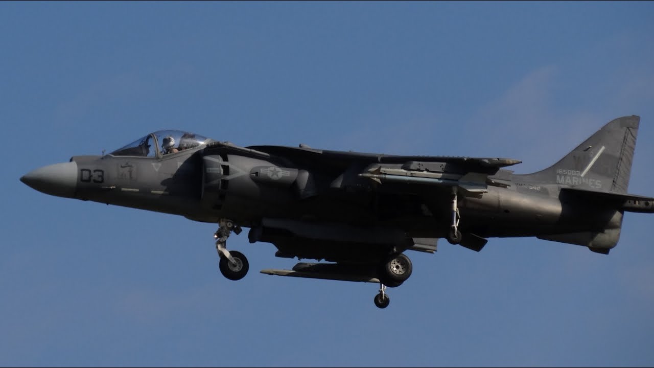 厚木基地　Atsugi AB　 VMA-542のＡＶ-8Ｂハリアー 3機編隊　離陸　！！　　　　　定年ごの趣味　19