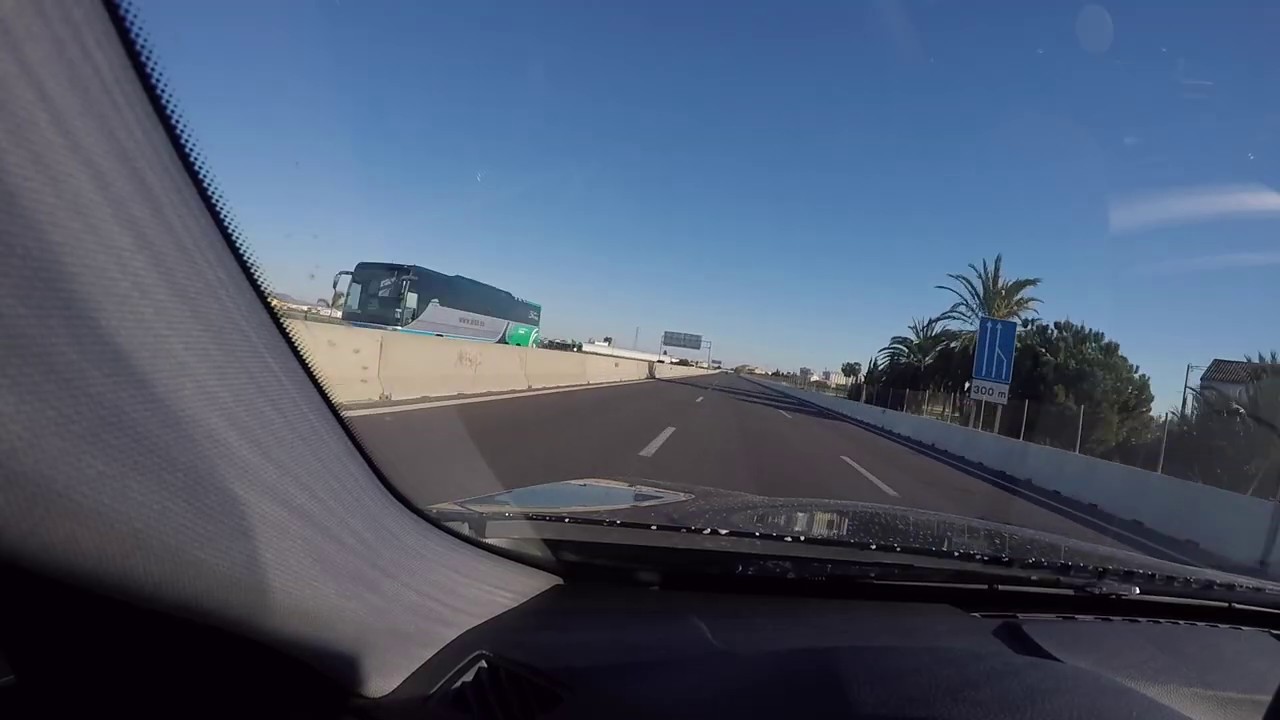 BMW 318d GTに試乗!フル加速のサウンド