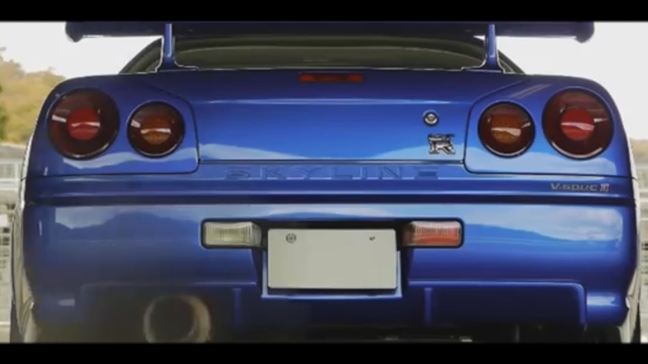 GODZILLA - NISSAN SKYLINE COMPILATION - R32 R34 R35 GTR SOUNDS LAUNCHES FLAMES AND ACCELERATIONS