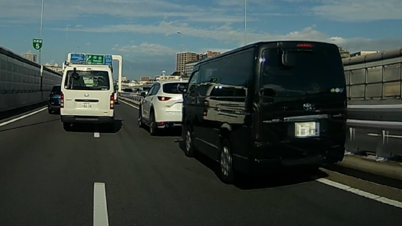 首都高の渋滞の先にあるものとは…ドライブレコーダー