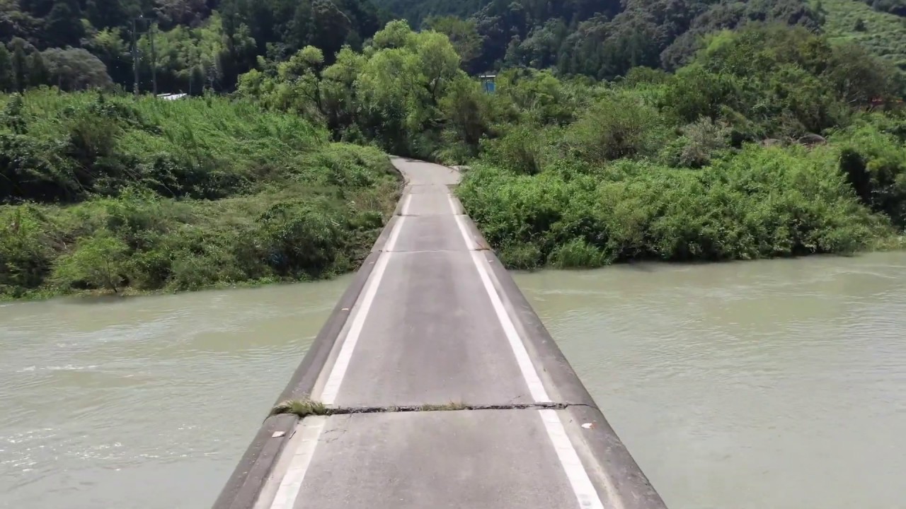 デリカＤ５で行く空撮とシュノーケリングの旅　四国　四万十　三里沈下橋