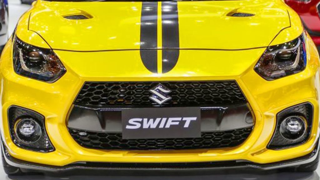 スズキ 新型 スイフト マイナーチェンジ フロント リアバンパーのデザイン変更