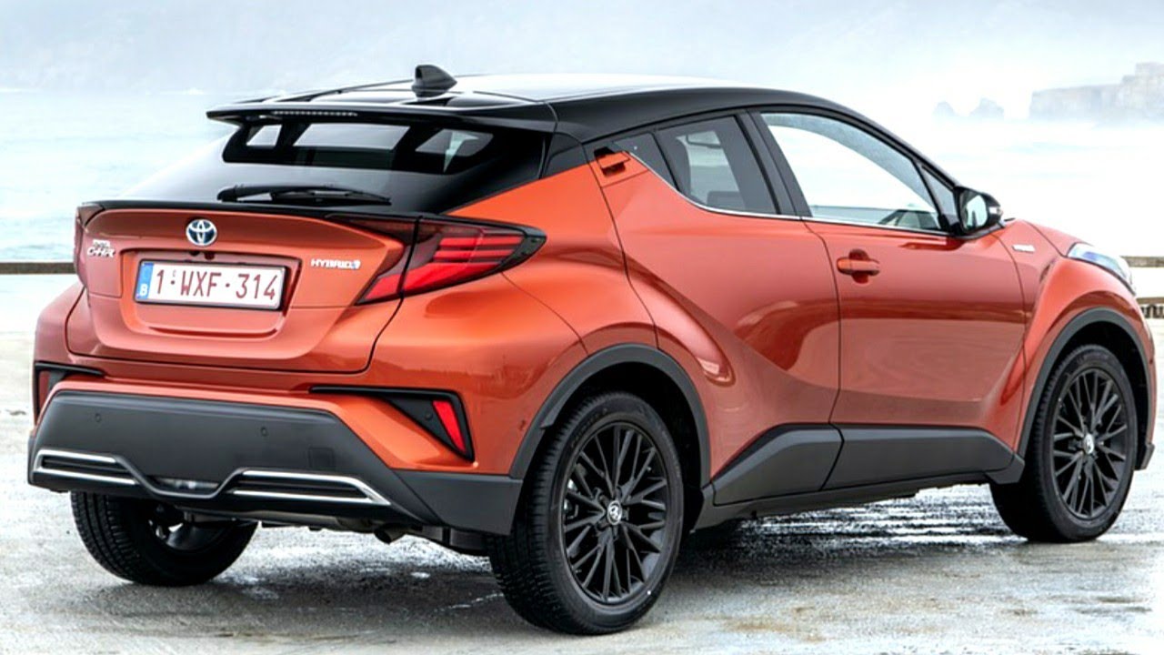 2020 Toyota C-HR Hybrid – Compact SUV !!