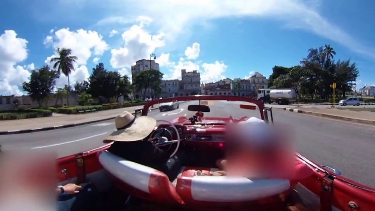 【Anxious videos that went there】Classic car in Cuba　360°THETA