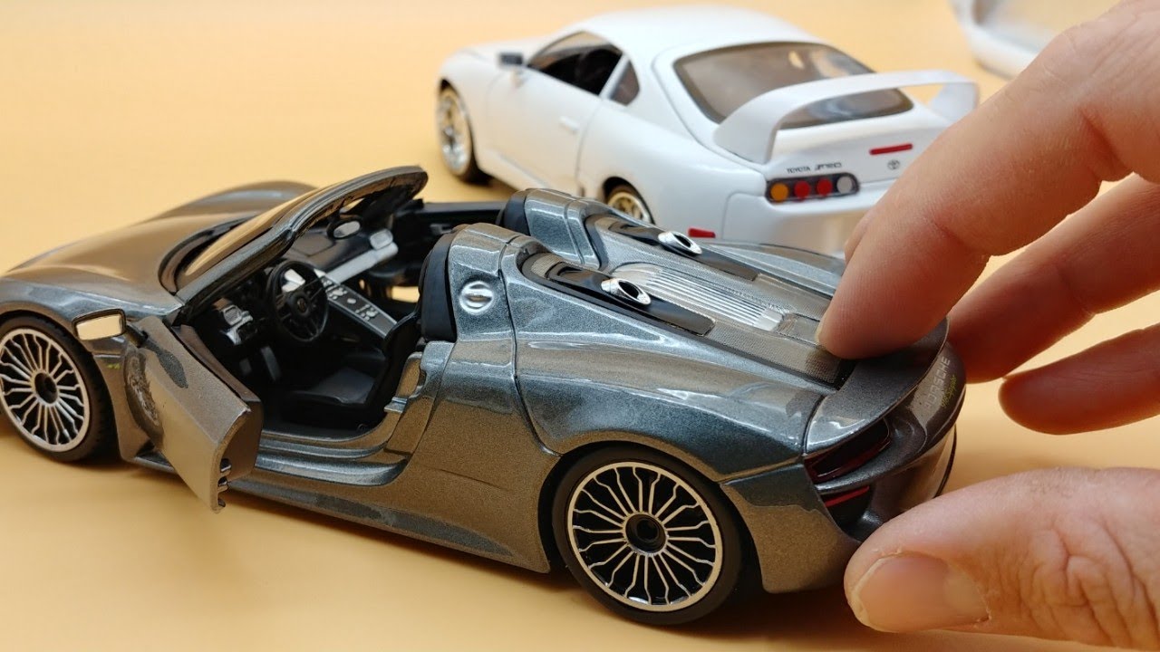 DIECAST UNBOXING – Porsche 918 Spyder 1/24 Scale Diecast Model Car by Bburago