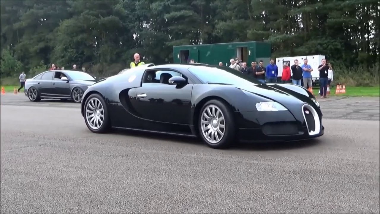 DRAG RACE: Veyron vs LaFerrari