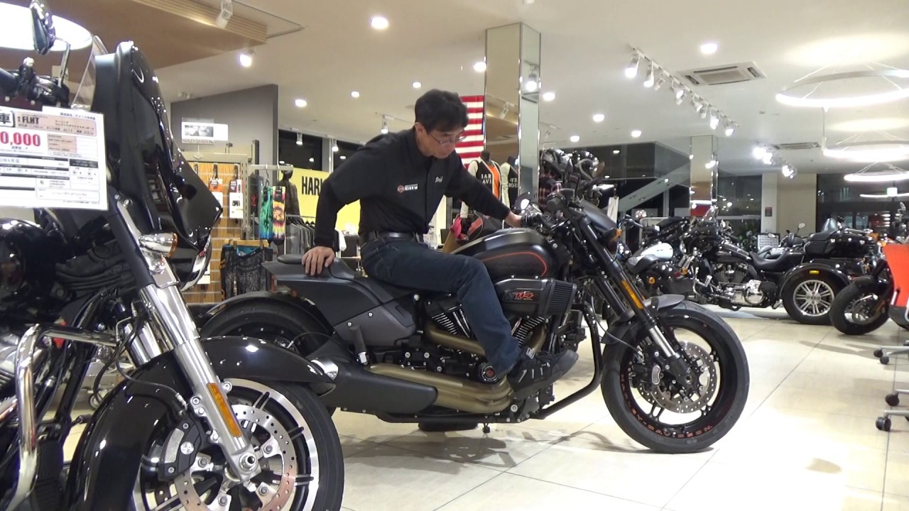 試乗車のFXDRSとFLHTを中古車として販売します