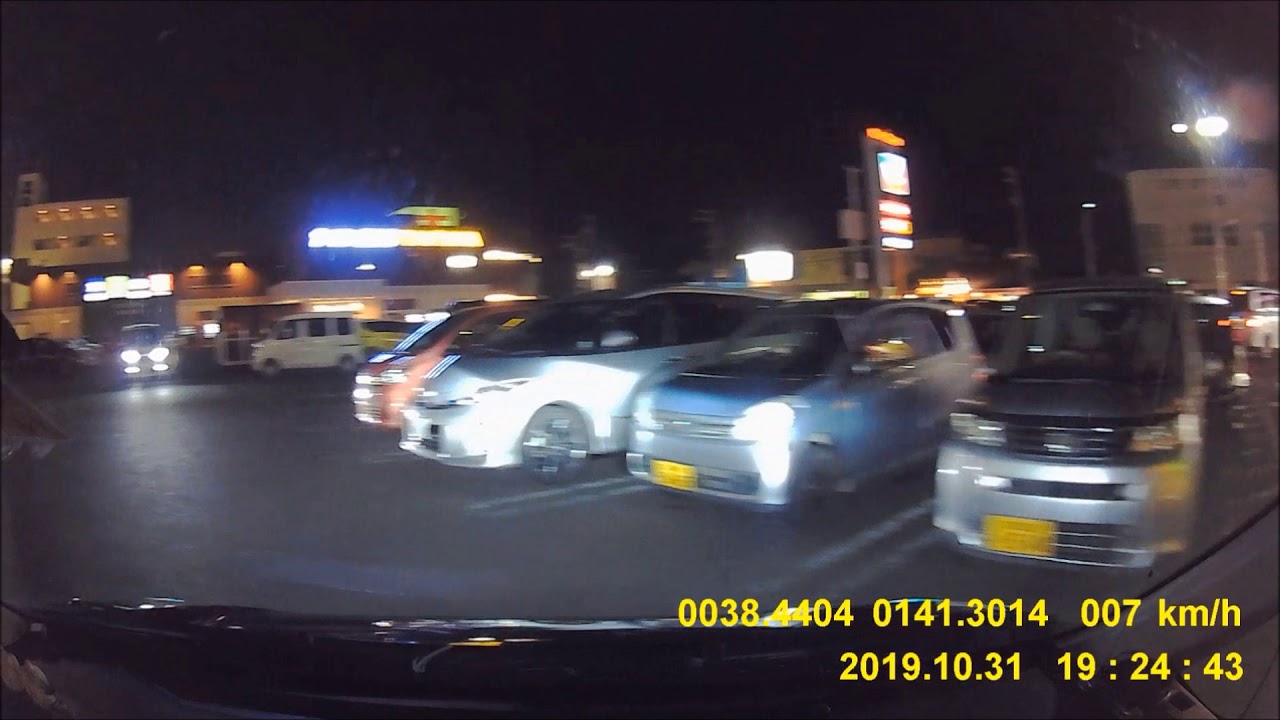 駐車場逆走N BOX