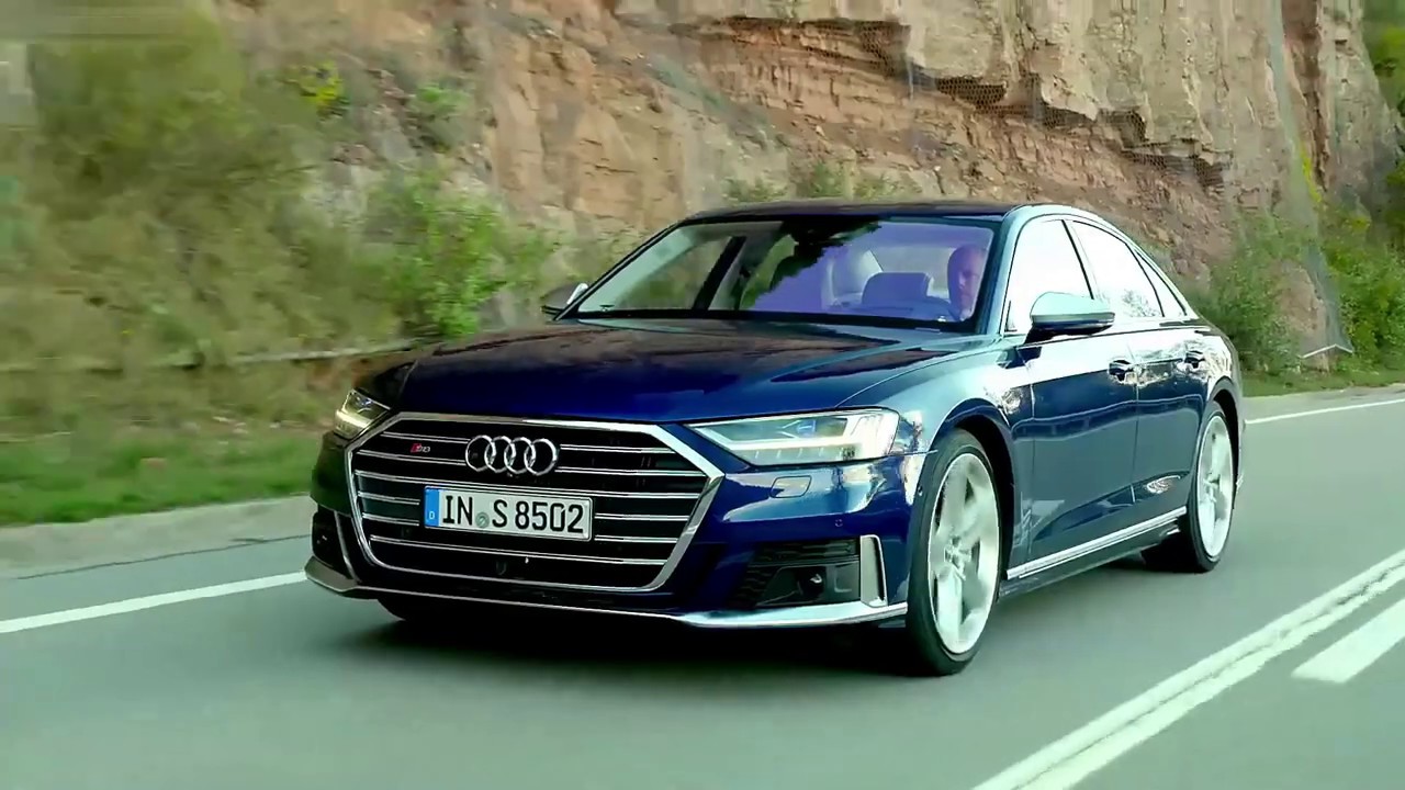 2020 Audi S8 | Driving Sense (Navarra Blue Metallic)