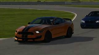 Assetto Corsa – Ford Shelby Mustang GT350R vs BMW M4 GTS @ Limerock Raceway