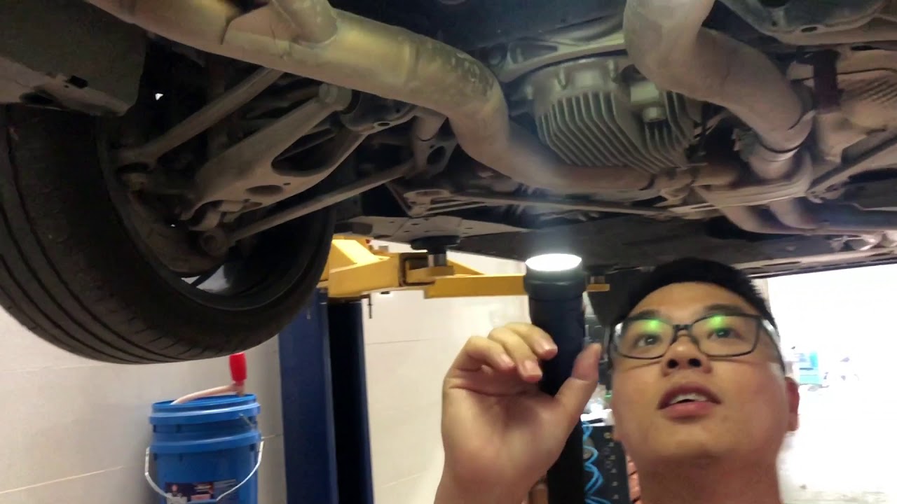 Bảo dưỡng BMW M4 sau 32.000km | BMW M4 Maintenance | Oil Change after 32.000km