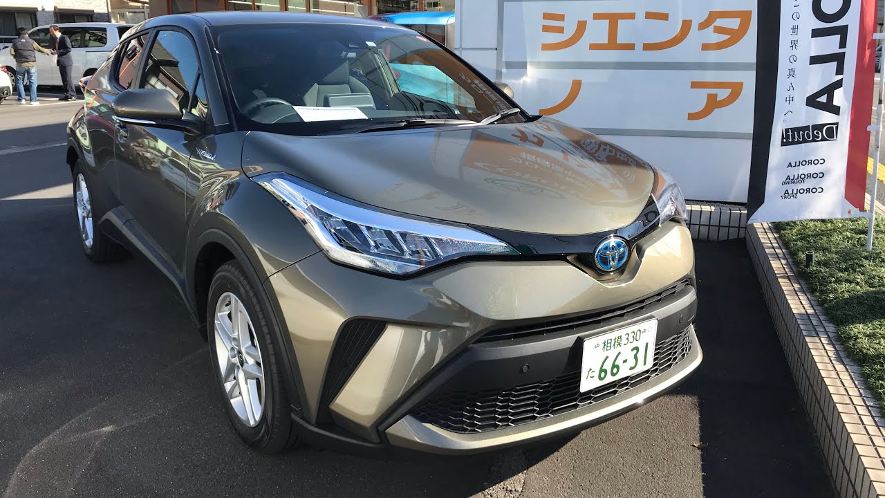 トヨタ　C-HR 後期　ヘッドライトが変更されてますね。