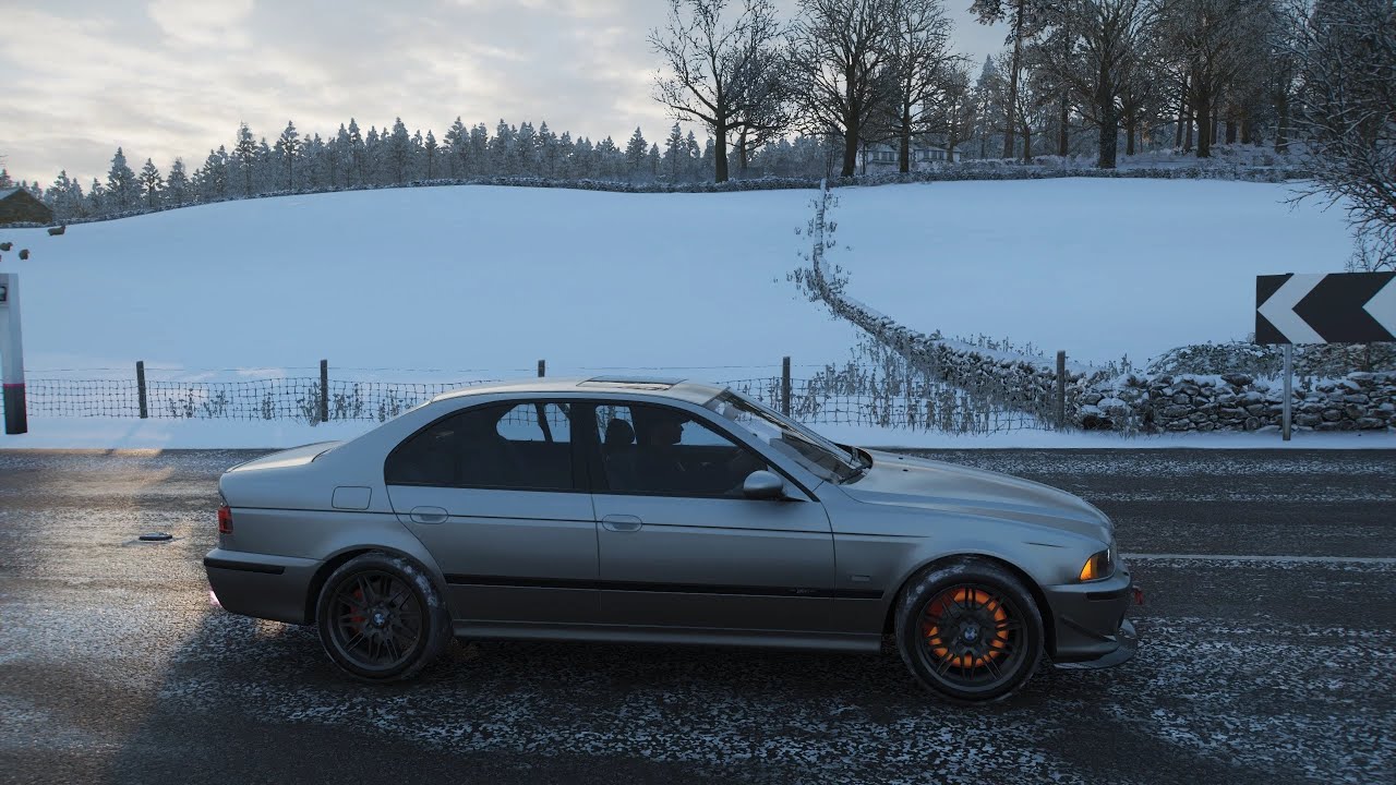Forza Horizon 4 BMW M5 E39 – winter drift