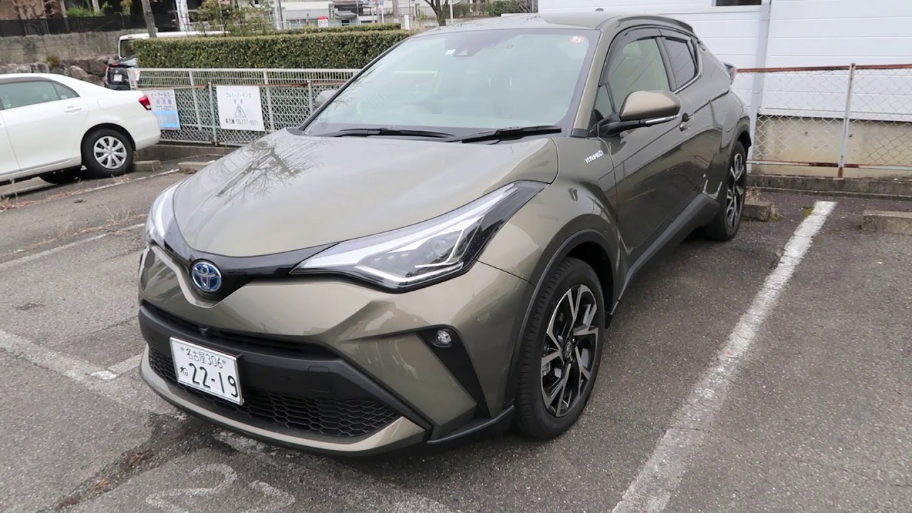 トヨタ：NEW C-HR G（1.8L＋モーター）