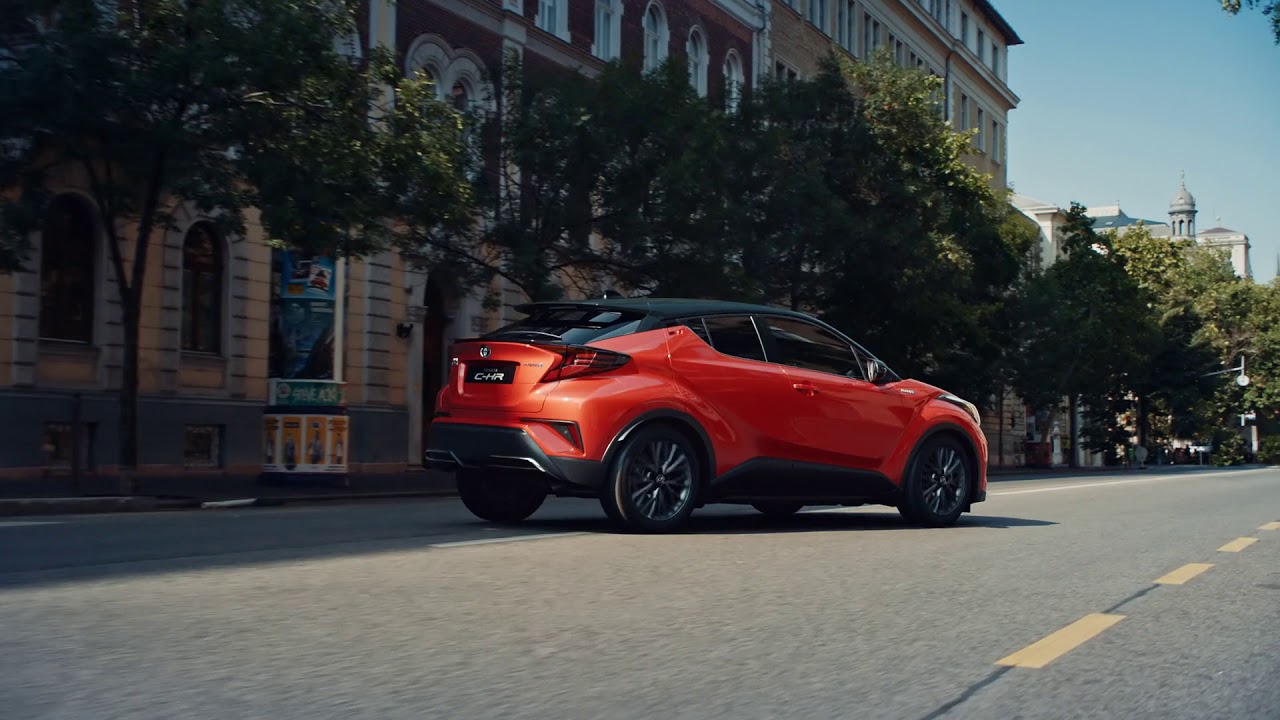 Naujasis „Toyota C-HR“ 2020 – Autotoja.lt