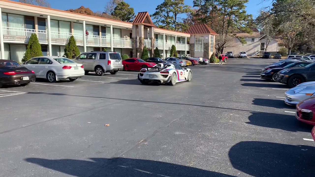 Porsche 918 heading out on a drive