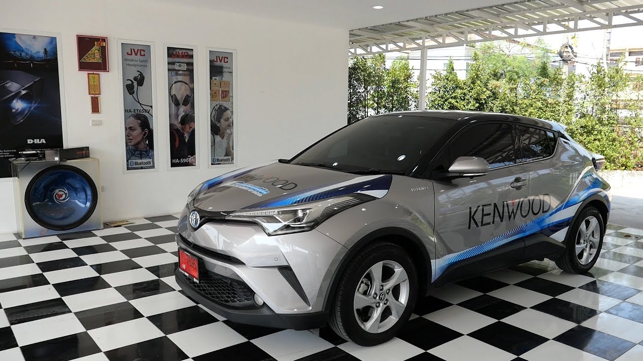 TOYOTA CHR กับชุดอัพเกรดโช๊คฝาท้ายไฟฟ้า และเครื่องเสียงเพราะๆ จาก QC Caraudio : รถซิ่งไทยแลนด์