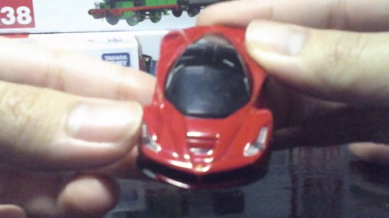 Tomica no 62 LaFerrari