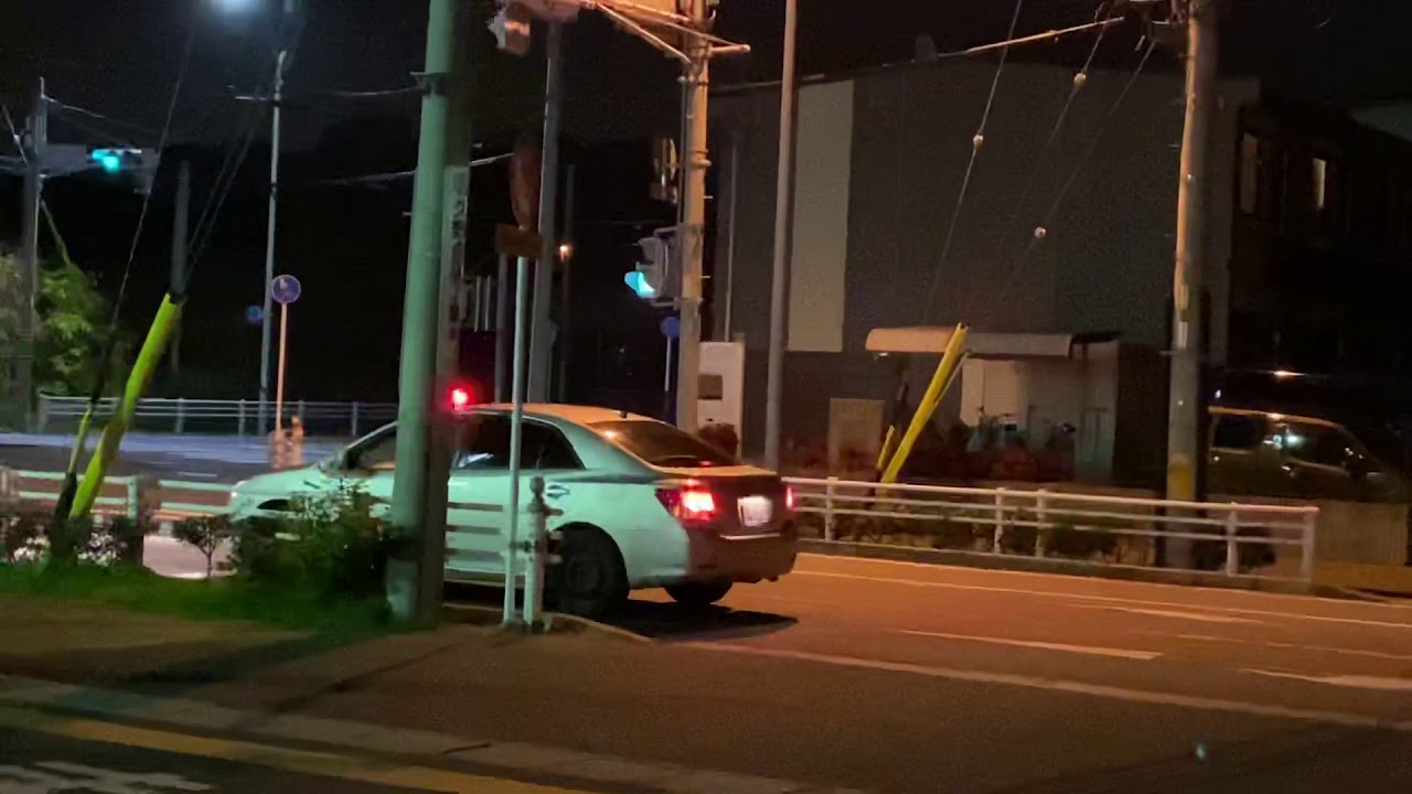 覆面パトカー