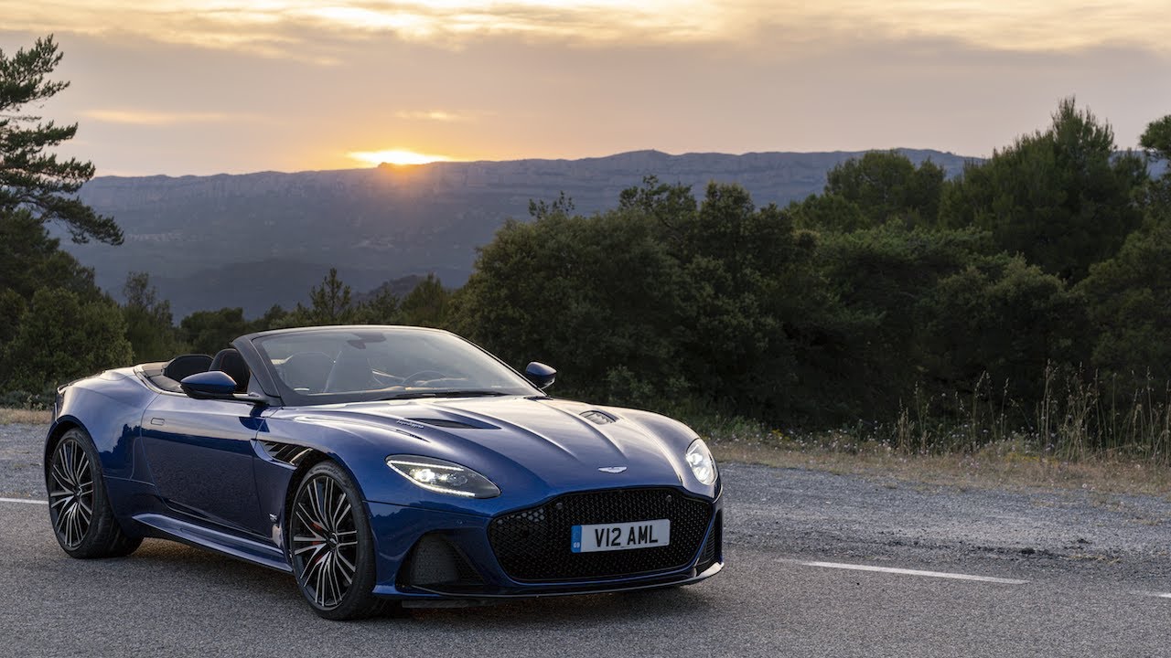 Aston Martin DBS Superleggera Volante Zaffre Blue - 2019