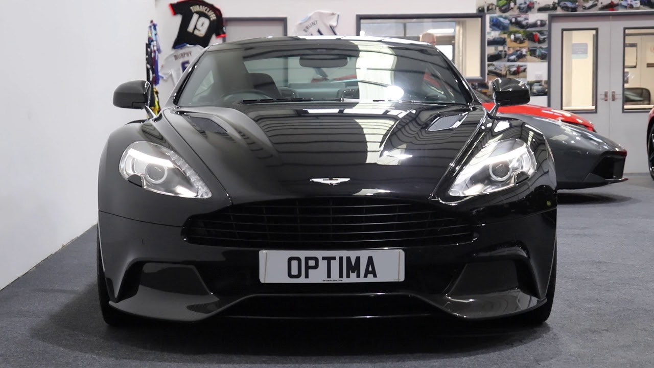 Aston Martin Vanquish Carbon Edition