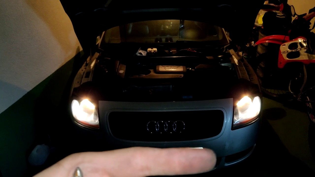 Como cambiar las bombillas de un audi tt mk1