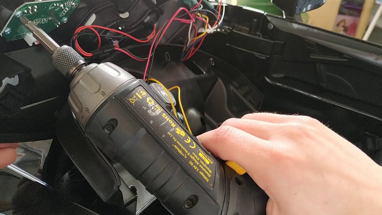 Como cambiar placa de sonido y altavoz a Audi TT RS coche eléctrico infantil 12V pasos muy sencillos