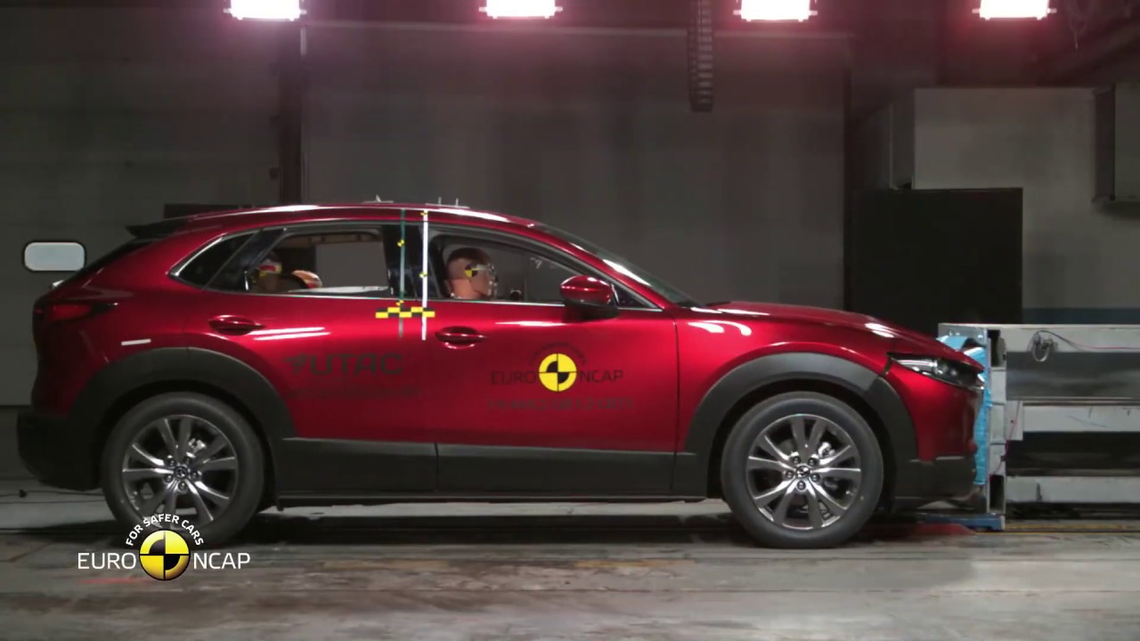 Mazda CX-30 2020 CrashTests