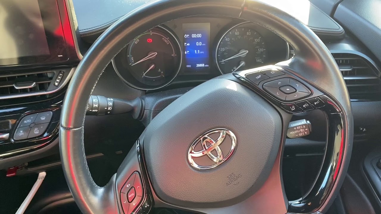 Toyota Hybrid C-HR 2018 - interior/exterior - Stylish family small SUV
