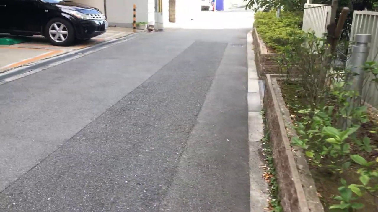 【ニリーン】スプランディッド新大阪Ⅲ【バイク駐車場】
