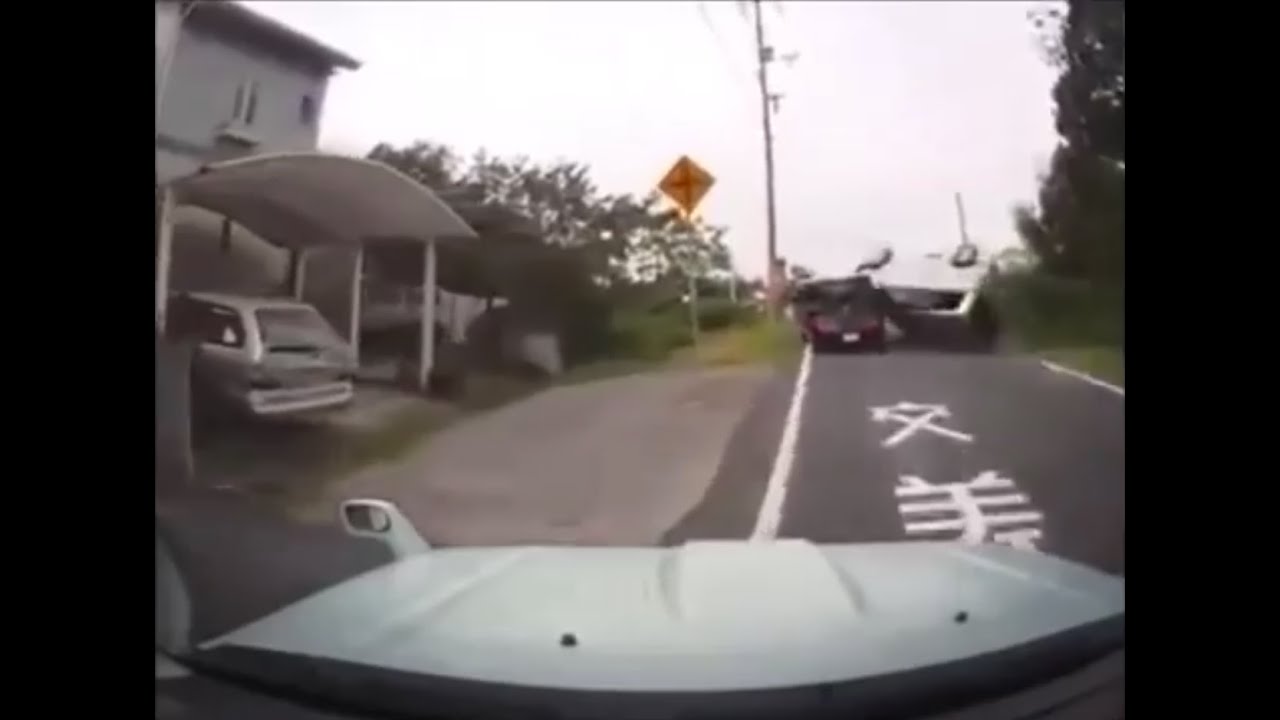 カークラッシュ　ドライブレコーダー映像まとめ #052 in japan car crash compilation