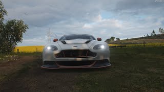 Aston Martin Vantage GT V12