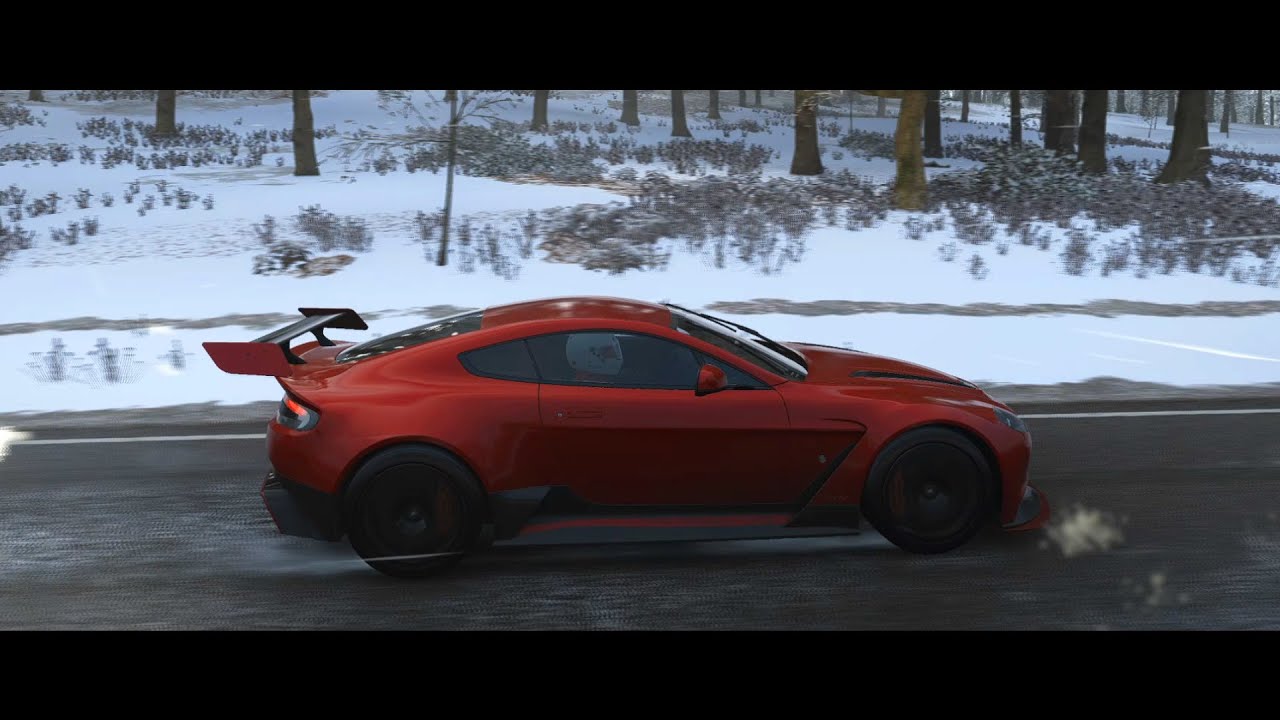 Aston Martin Vantage GT12 in snow [Realistic Drive] – Forza Horizon 4 ★ Car Dude
