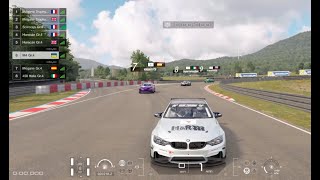 На BMW M4 Gr.4 у мережі на треку Sardegna в GT Sport