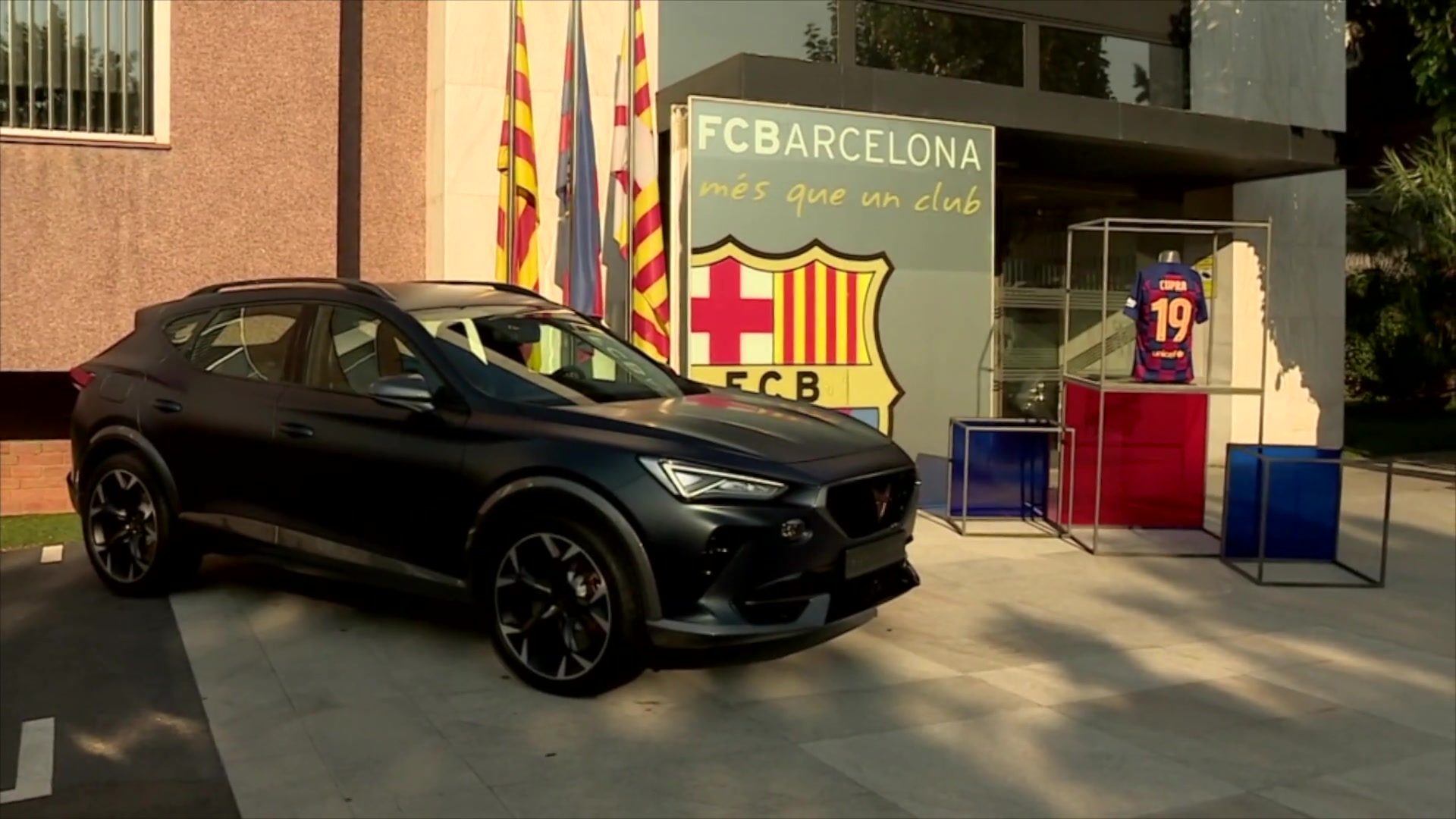 CUPRA and FC Barcelona join forces in a global alliance