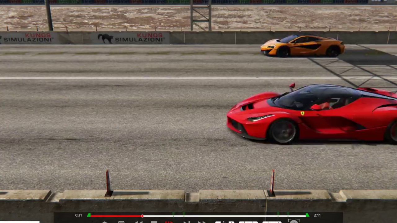 Ferrari LaFerrari vs McLaren 570S