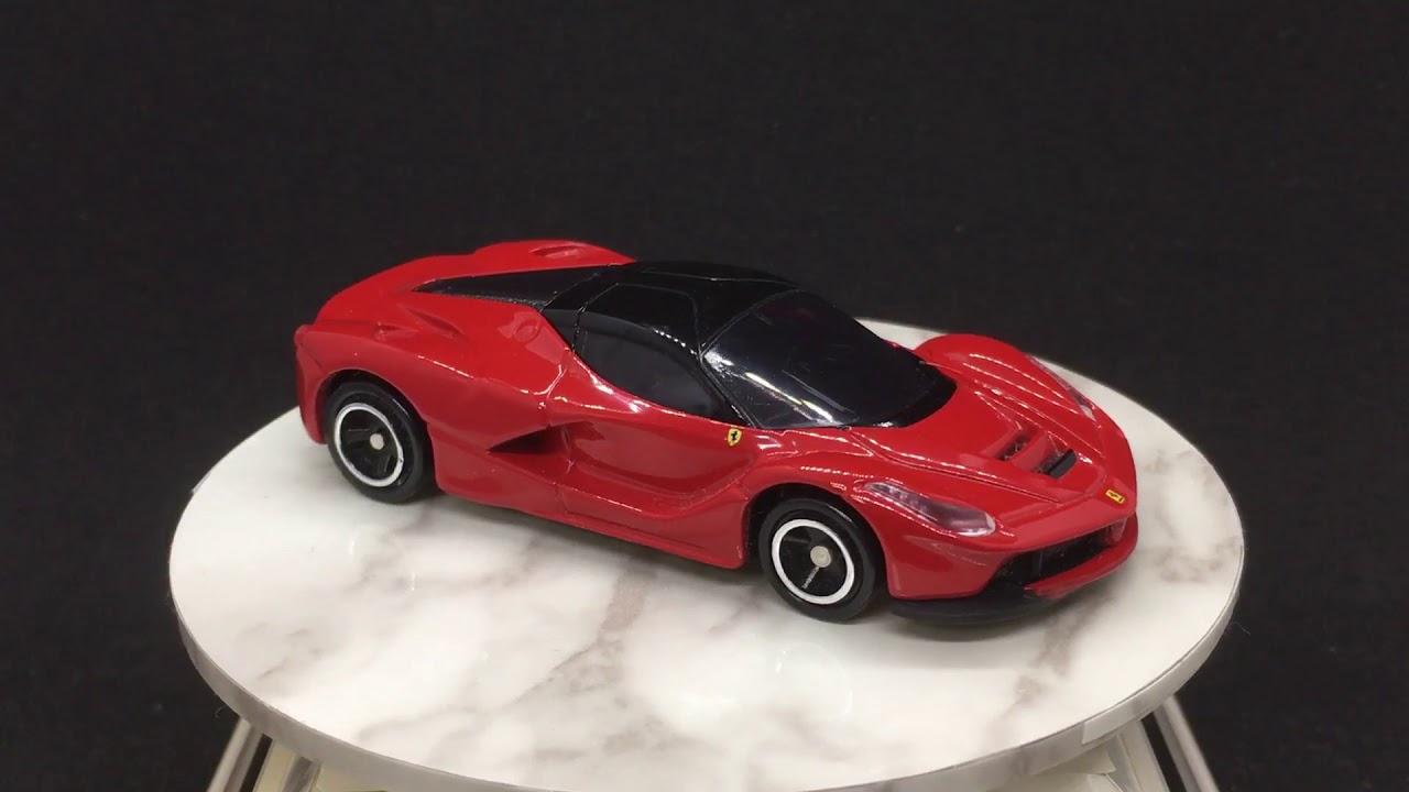 トミカ　フェラーリ　ラフェラーリ(Ferrari　LaFerrari)