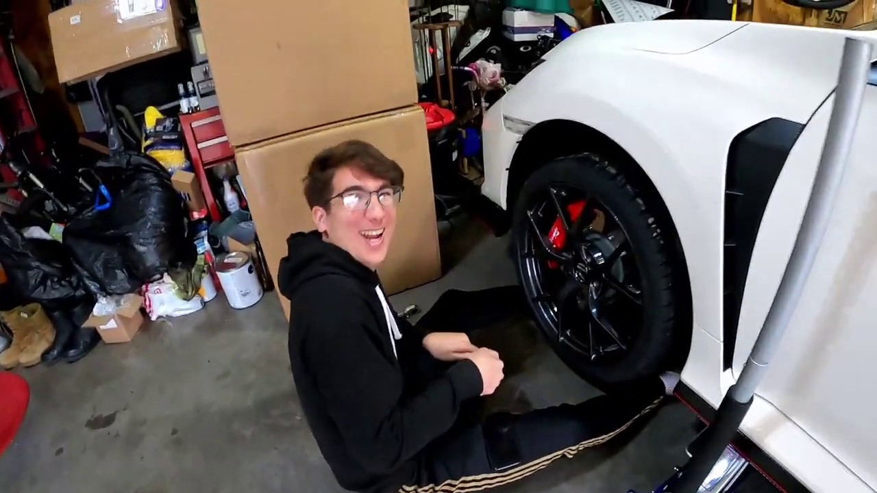 HE BOUGHT 2020 ACURA NSX WHEELS FOR HIS HONDA CIVIC TYPE R!!