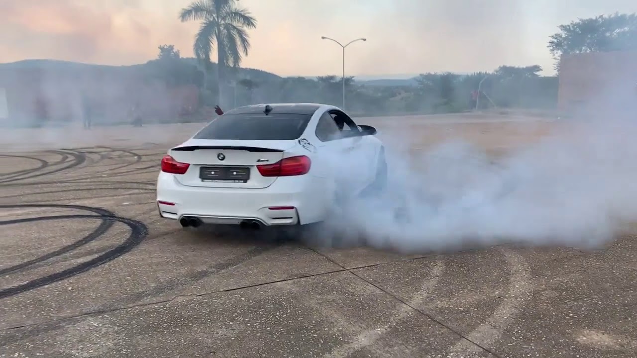 KING MONADA SPINNING HIS BMW M4 💥💥💥❤❤FUTURE DRIFTER❤💃💃