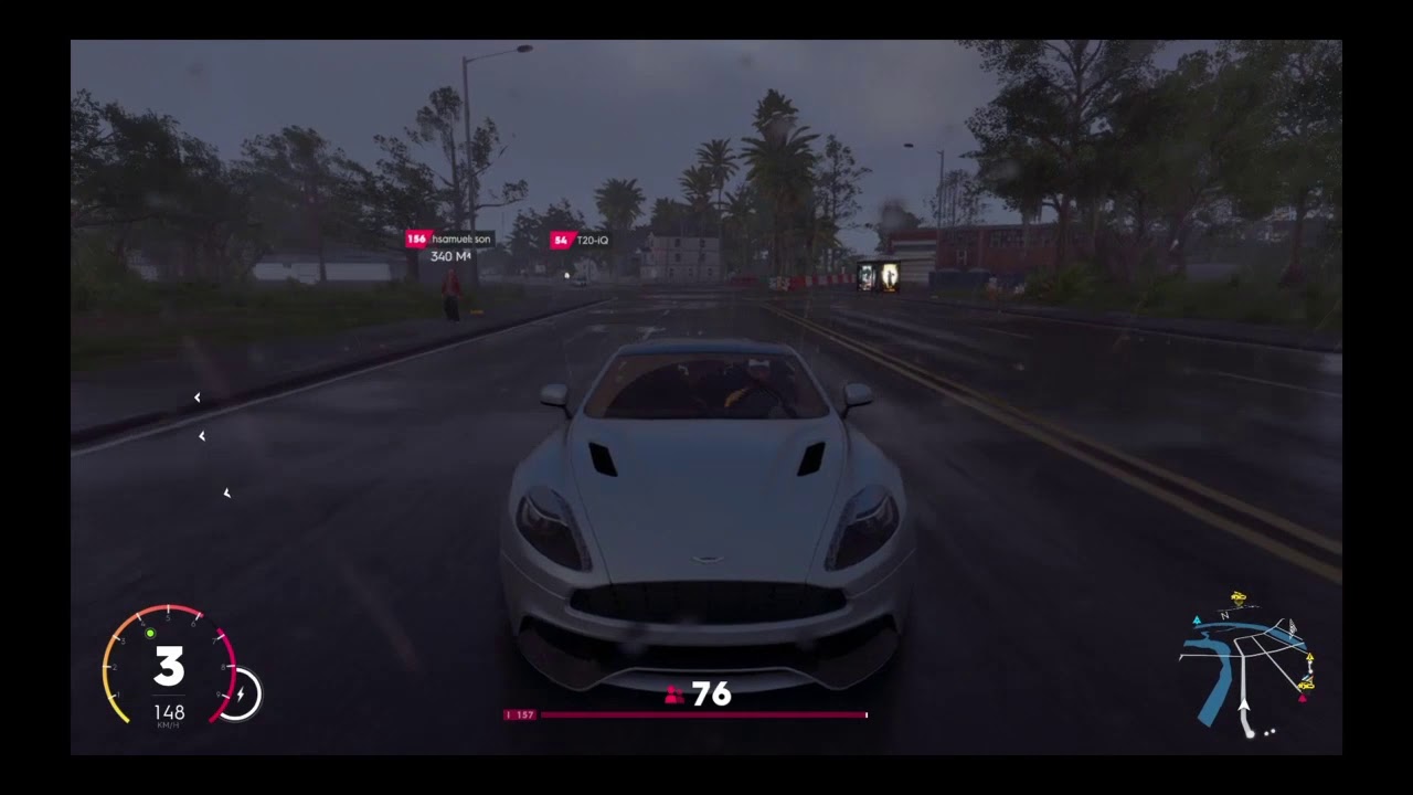 La présentation de la Aston Martin Vanquish 2017