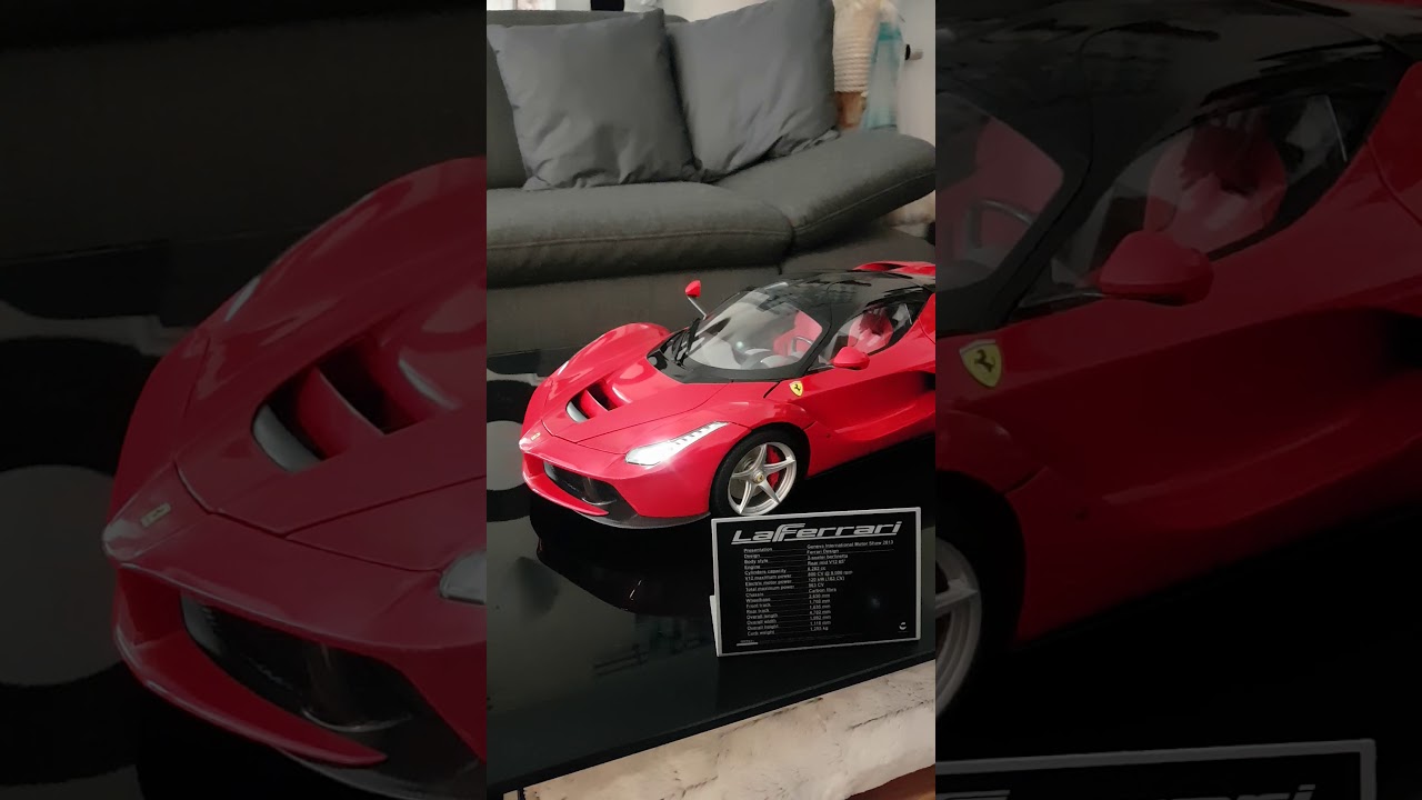 Laferrari 1:8 Modell