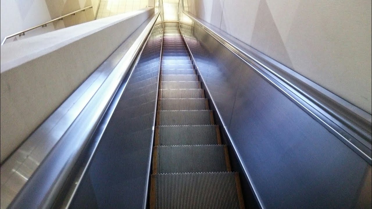 錦糸町 オリナス【OLNAS】オリチカ中央入口 下りエスカレーター 三菱エスカレーター【MITSUBISHI】Japan escalator