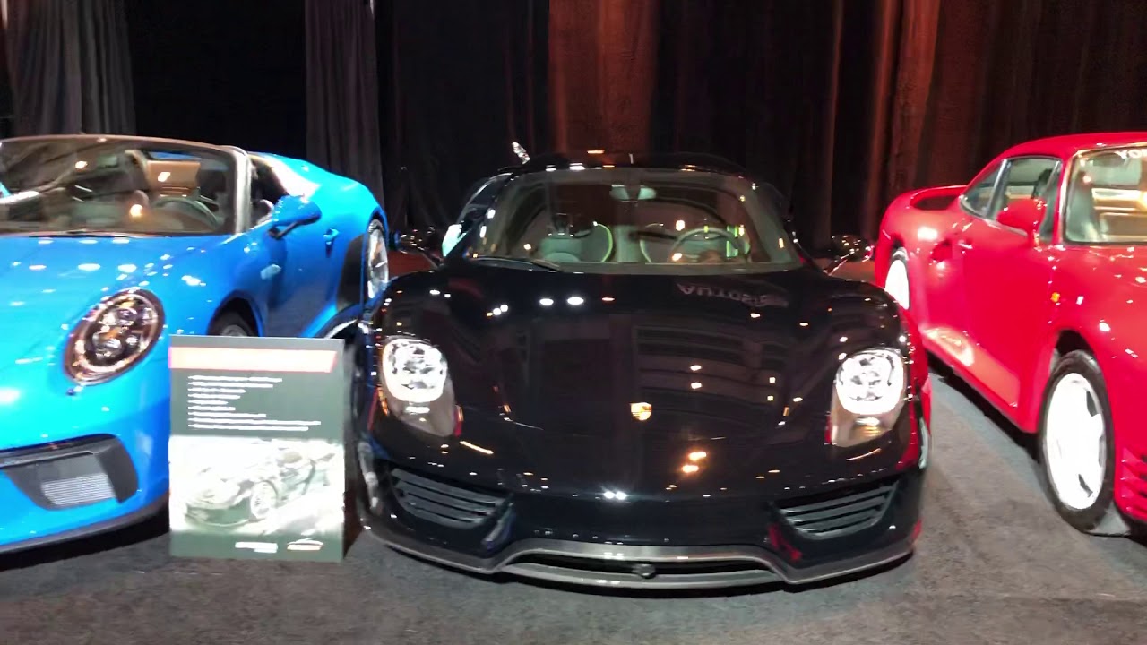 Porsche 959 “Moby Dick” VS Porsche 918