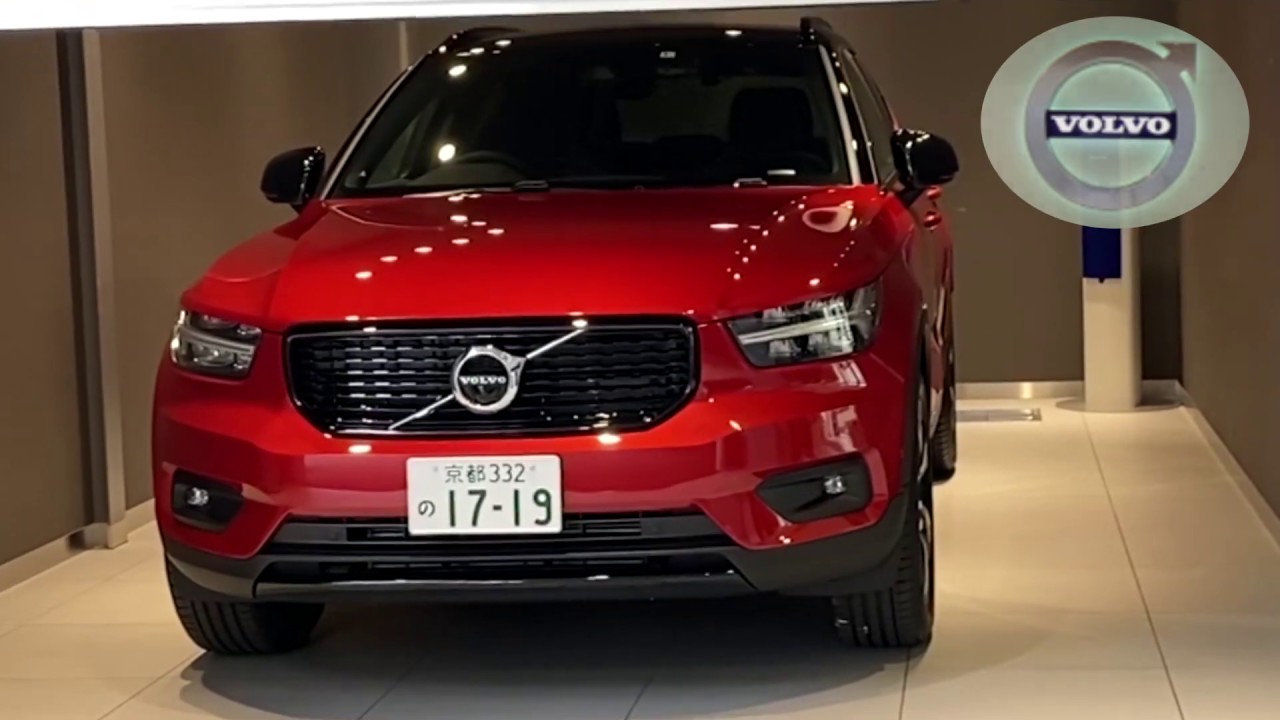 VOLVO  XC40  SUV