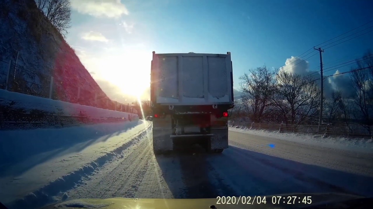 北海道雪道走行事故現場（ドライブレコーダー）