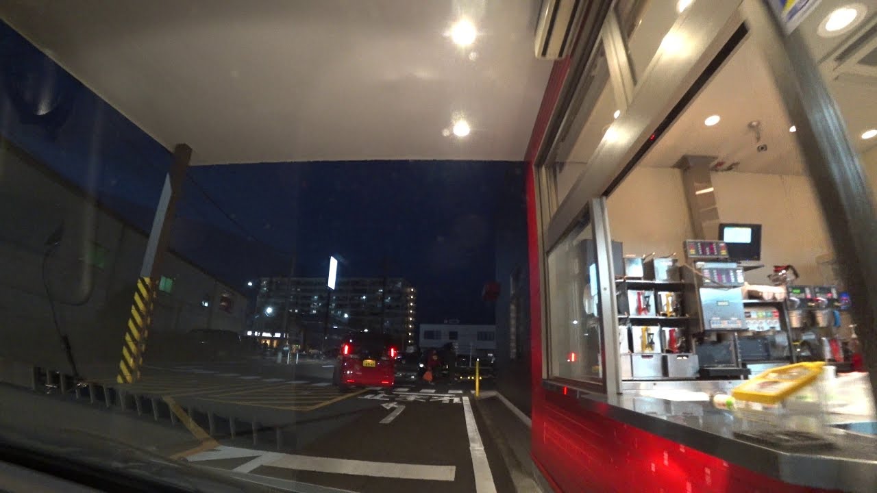 マクドナルド六丁の目店ドライブスルー 平面駐車場★とおるＴＶ！楽天BEST CHOICE!皆さん買ってください。