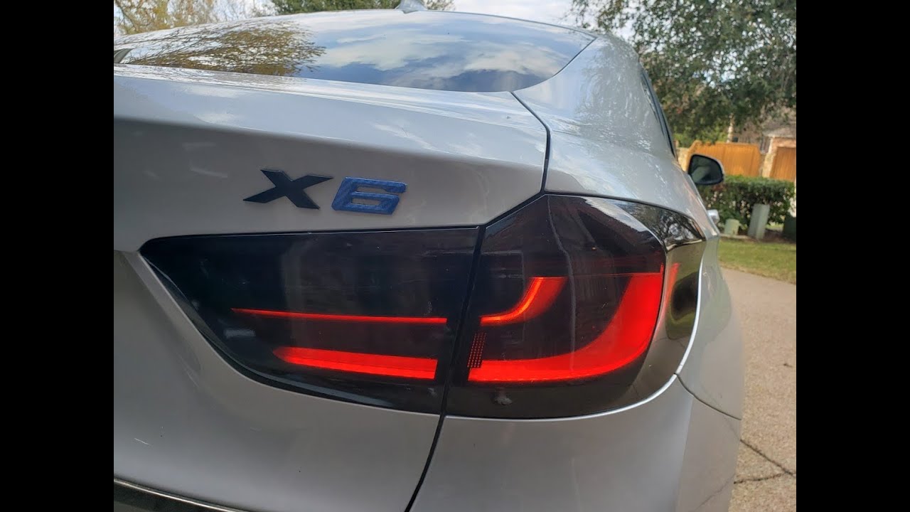 BMW X6 Blue Carbon Fiber Accents