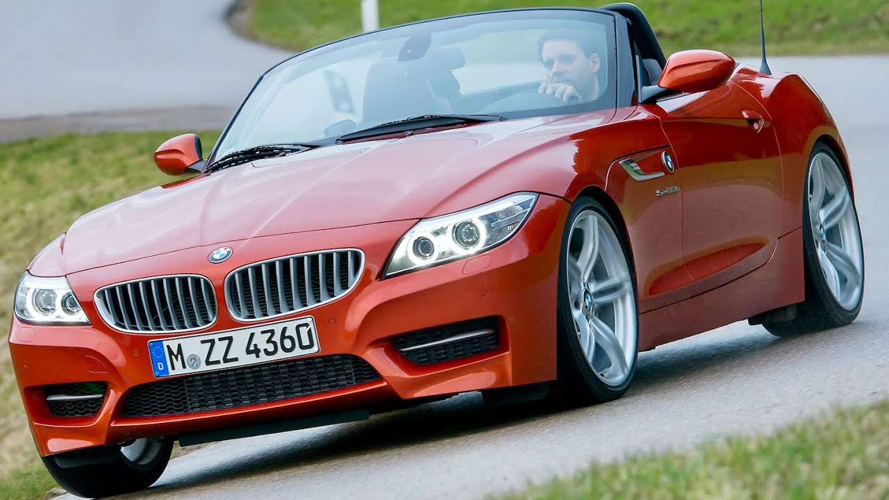 BMW Z4 Driving Scenes - 2013